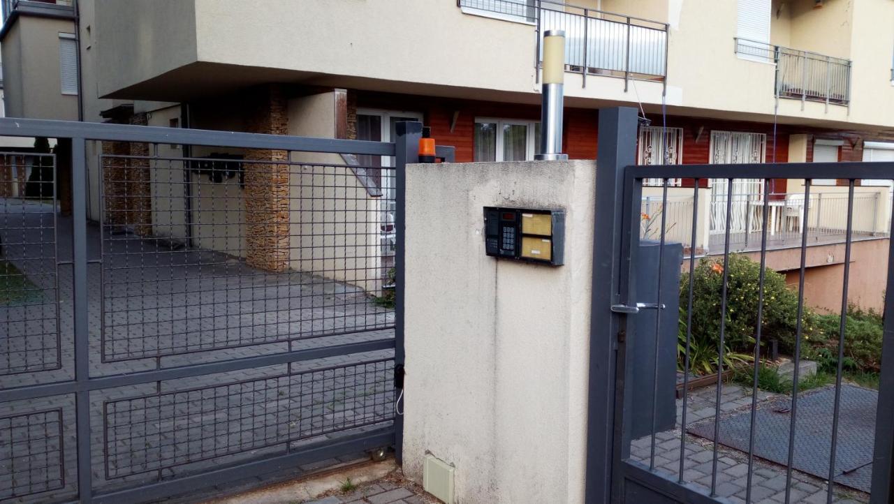 Cool & Pool Apartman Lägenhet Balatonfüred Exteriör bild